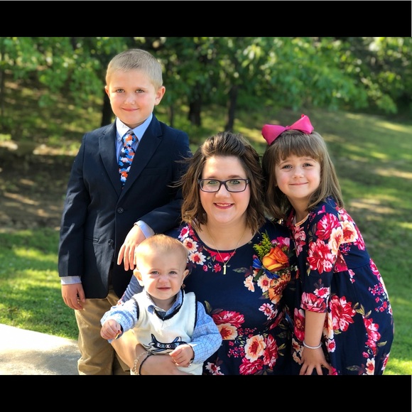 Meet your Posher, Joanna - Picture 2 of 2